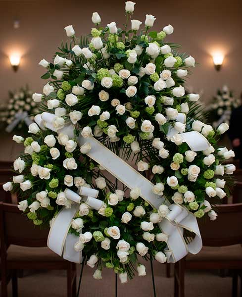 Corona Premium Rosas Blancas